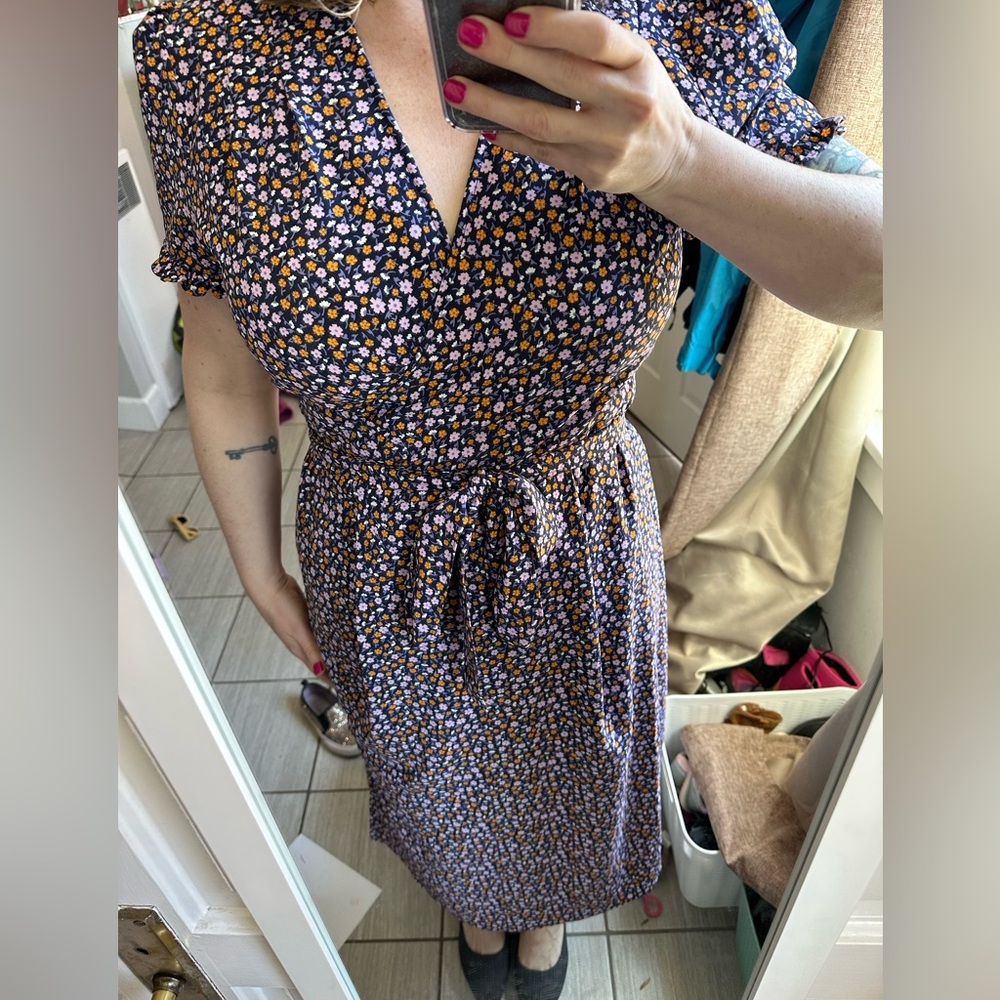 12 EUC 14 large xl Draper James Miranda wrap midi dress in  ditsy floral purple - Picture 6 of 6